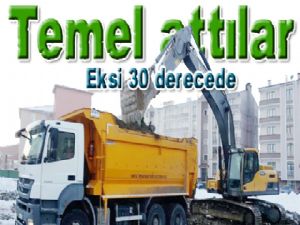  Eksi 30 derecede okul inşaatının temelini attılar