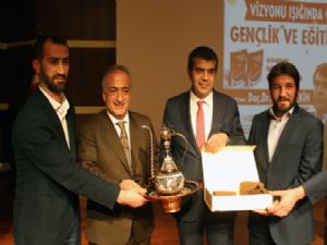 2023 Vizyonu Işığında Gençlik ve Eğitim Konferansı