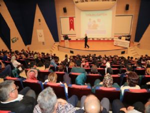 Erzurum KHB 'den Bölge Eğitim Araştırma Hastanesi çalışanlarına Sağlıklı İletişim, Davranış ve Stres Yönetimi Eğitimi