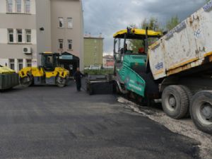 Yakutiye'den eğitime asfalt desteği