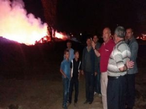 Emekleri kül olan çiftçiye Milletvekili Ilıcalı'dan destek