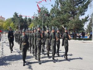 Erzurum'da geniş güvenlik tedbirleri altında 30 Ağustos provası yapıldı