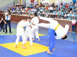 Bu yaz 20 bin çocuk spor yaptı