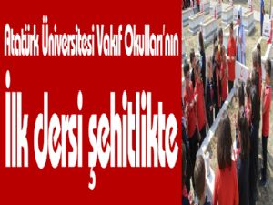 Atatürk Üniversitesi Vakıf Okulları öğrencileri, ilk dersi Kars Kapı Şehitliği'nde yaptı