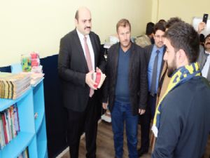 Toprakkale'de kütüphane sevinci