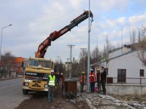 Şenkaya'da enerji nakil hatları yer altına alındı