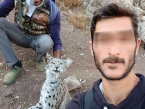 Öldürdükleri vaşakla fotoğraf çektirip paylaşan kaçak avcılara 8 bin 818 lira ceza