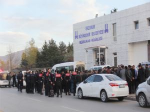 Erzurum'da cenaze defin kavgası