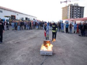 Palandöken Belediyesi personeline yangın eğitimi verildi