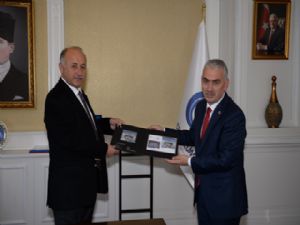 Posta teşkilatından Vali Azizoğlu'na ziyaret