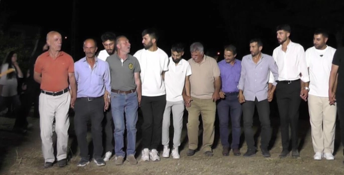 Halay çekerken kalp krizi geçirdi