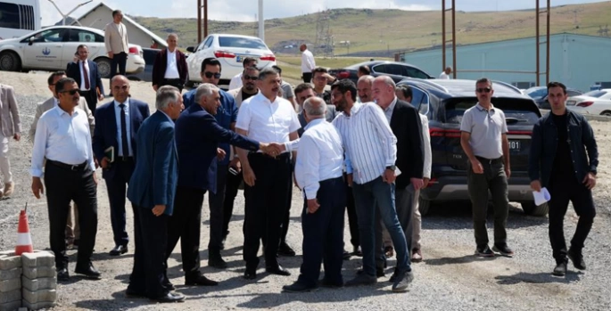 İkinci organizede fabrikalar yükseliyor