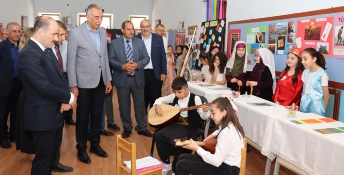 İlkokulda bilim şenliği coşkusu