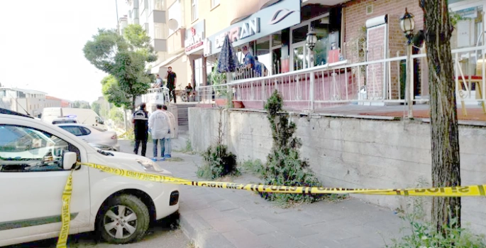 İşyeri önünde kurşun yağmuru