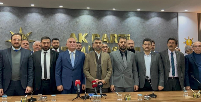 İYİ Parti eski il ve ilçe başkanları AK Parti'ye katıldı