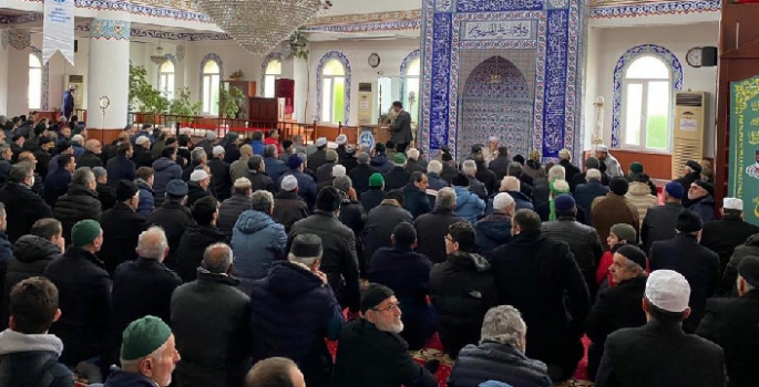 İzmir’deki Dadaşlar’dan Kur'an-ı Kerim ziyafeti