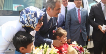 Bakan Özer: Erzurum’da eğitim yatırımı 1 milyar liranın üzerinde olacak