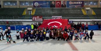 Hız tutkunlarından Cumhuriyet kutlaması