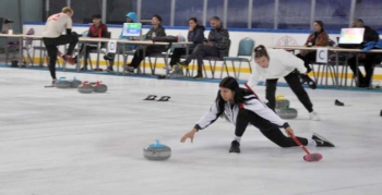 Liseler Curling Şampiyonasına Erzurum damgası