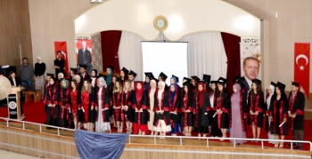 Oltu’da mezuniyet heyecanı