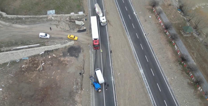 Kaldırım için dizilen bordürler kaza getirdi