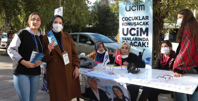 Kampüste yer alan öğrenci odaklı stantlara ilgi yoğun oldu