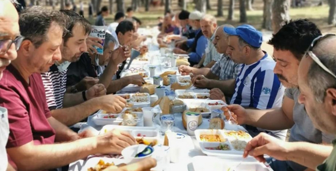 Karabük’teki Dadaşlar yemekte buluştu