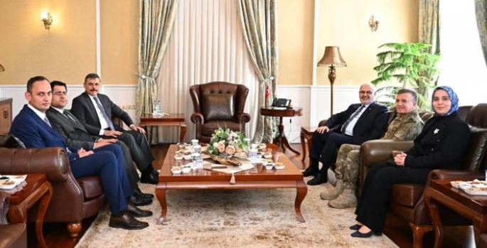 Kavaklıoğlu’ndan Vali Çiftçi’ye ziyaret