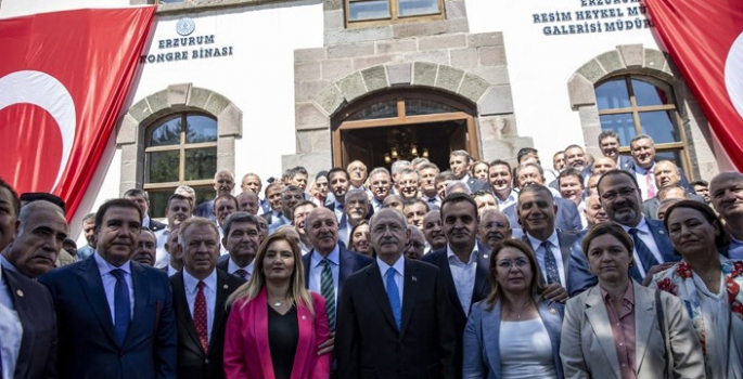 Kılıçdaroğlu: Erzurumlularla kucaklaşmaya ve helallik istemeye geldim