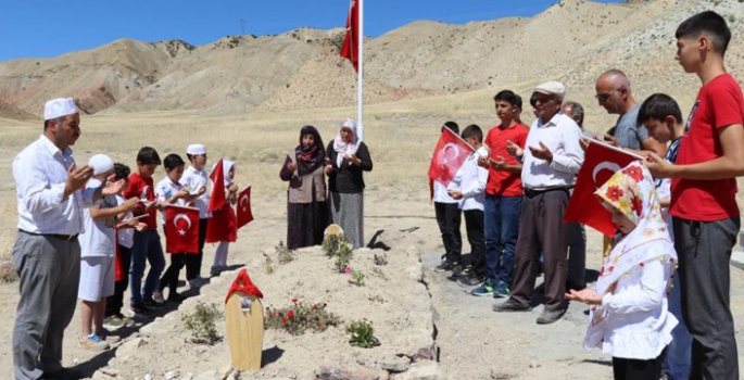 Kur’an kursu öğrencilerinde şehit Taşkın’a vefa