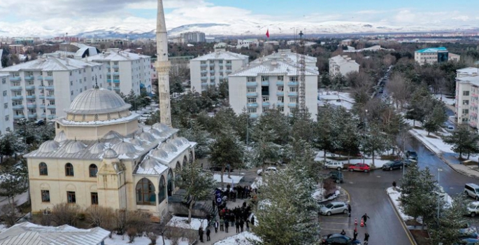 Lojmanlar Camii yeniden ibadete açıldı