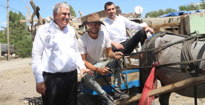 Mahmut Tanal'a ayar veren arabacıdan mesaj var