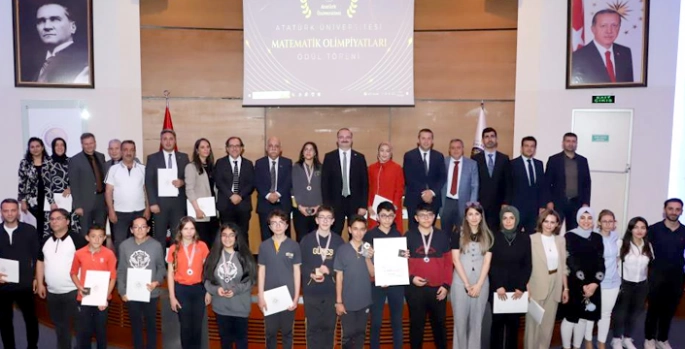 Matematik olimpiyatlarında başarılı öğrenciler ödüllendirildi
