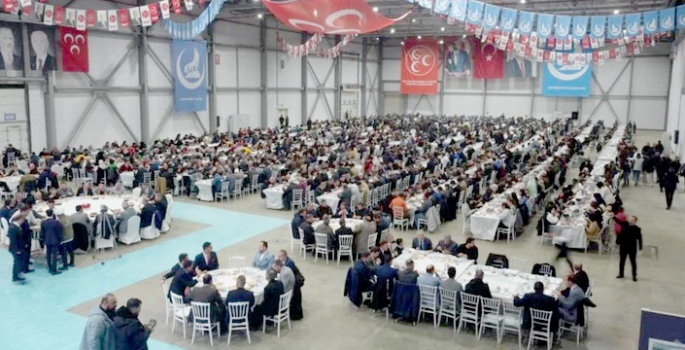 MHP’nin geleneksel iftarına binler katıldı