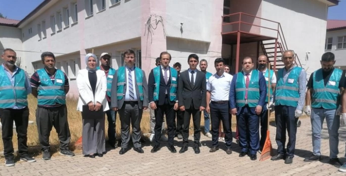 Okullar yükümlülerin emeğiyle yenilendi