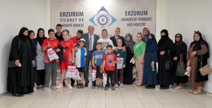 Özakalın özel sporcular ve aileleriyle buluştu