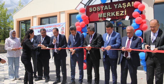 Rektör Çomaklı, ortak arıcılık araştırmaları çalıştayına katıldı