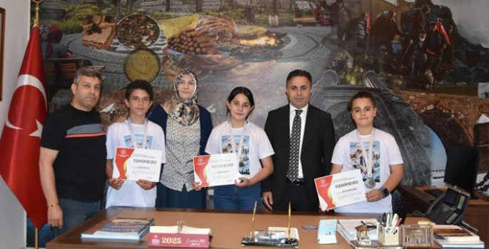 Sabancı öğrencilerinden TÜBİTAK'ta büyük başarı