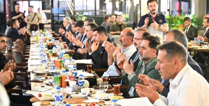 Şehit yakınları ve gaziler onuruna yemek