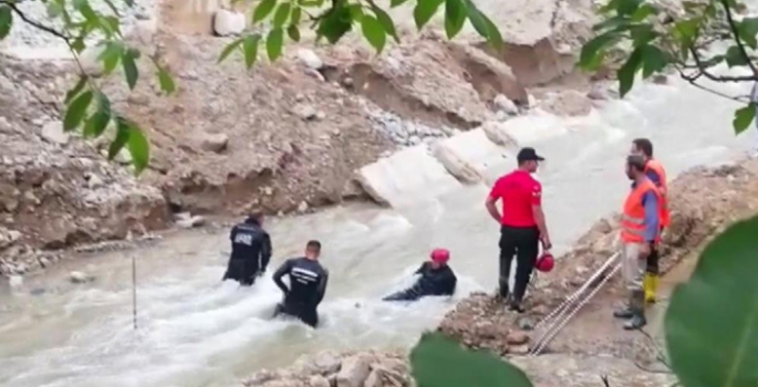 Selde kaybolan işçiyi arama çalışmaları devam ediyor