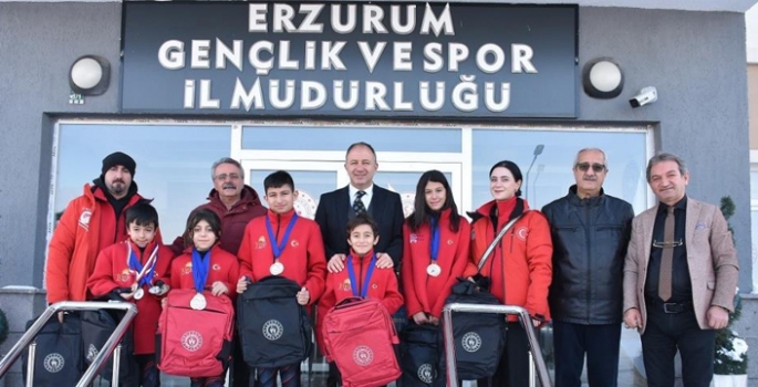 Short trackçılara ödül