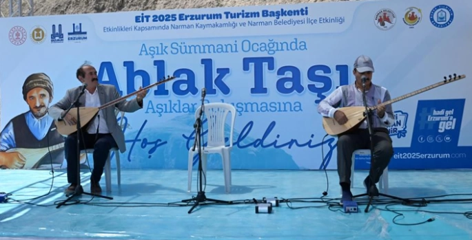 Âşık Sümmani Narman’da anıldı