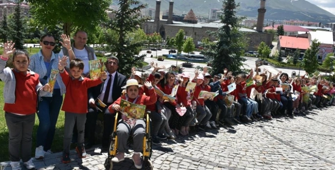 Tarihi kalede okuma şenliği