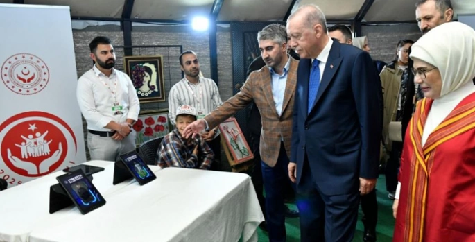 Tarıkdaroğlu, Erdoğan’a Aile Obası’nı tanıttı
