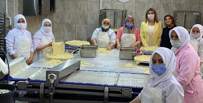 Tepsi börek Ağrı ve Kars şubelerini açtı