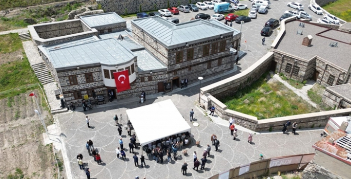 Türk-Ermeni İlişkileri Araştırma Merkezi açıldı