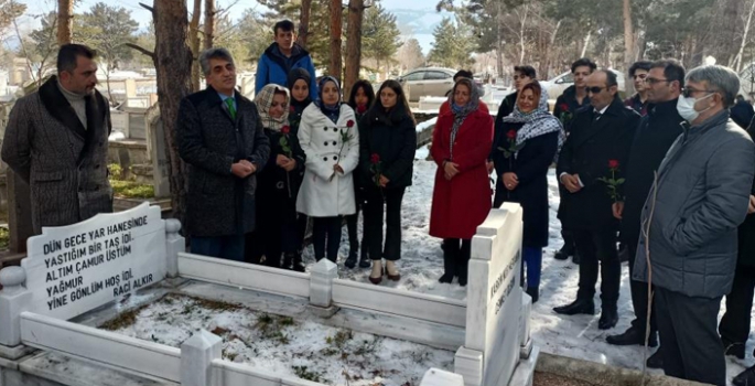 Türkü Paşa mezarı başında anıldı
