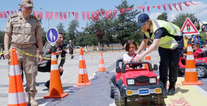 Uygulamalı trafik eğitimi