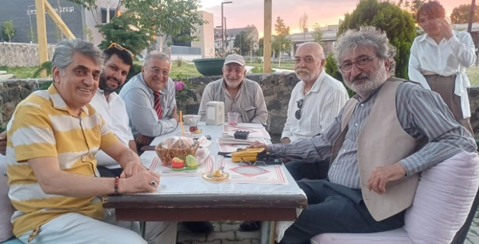 Vahit Alkır, “Beş Şehir”de...