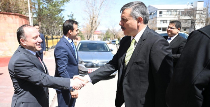 Vali Çiftçi; Eğitimde çıtayı yükselteceğiz